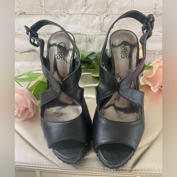 Carlos Santana Women's Black High Heel Platform Sandals - Picture 1 of 12